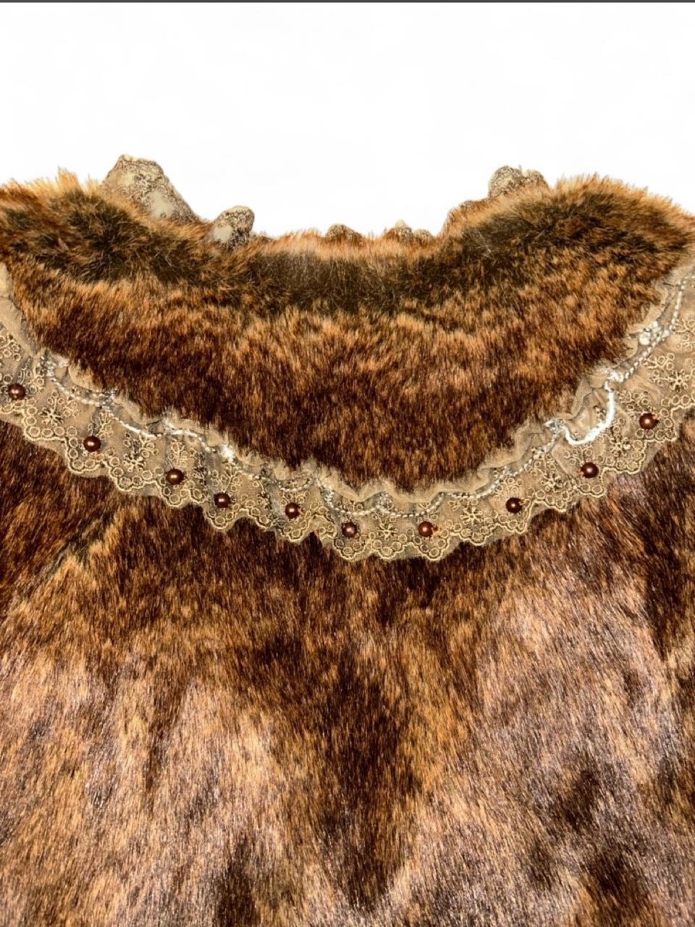 Pretty Angel Brown Faux Fur & Lace Vest 🤎✨ - Picture 4 of 7
